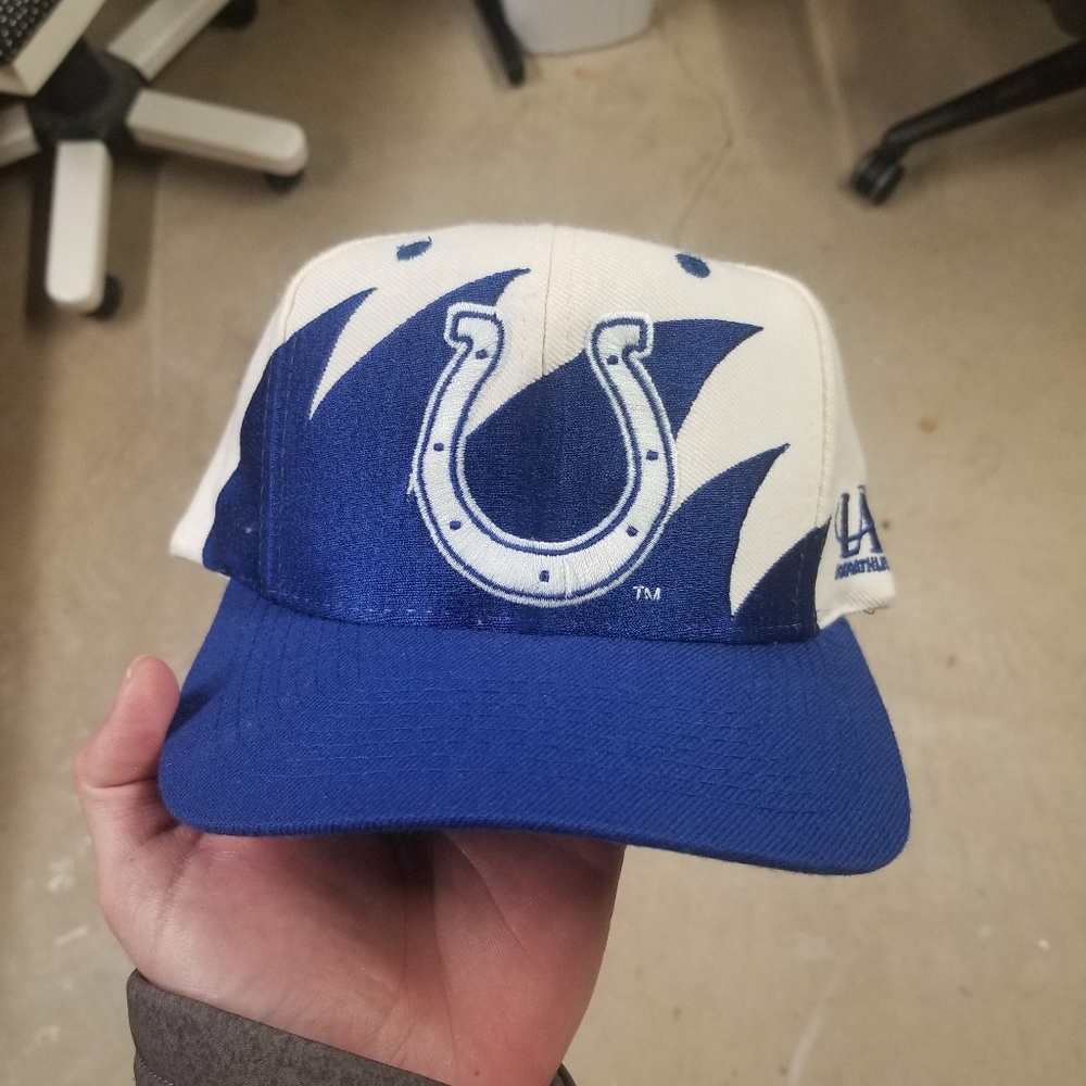 🚫SOLD🚫1990s Indianapolis Colts Sharktooth Snapback Hat